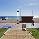 公寓 Lola Y Manuela En Primera Linea Playa Carihuela Con Excelente Terraza-jardin De 80 M2 Frente Al Mar Con Aparcamiento Privado Ideal Descansar Oyendo Olas Del Mar
