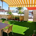 Lola Y Manuela En Primera Linea Playa Carihuela Con Excelente Terraza-jardin De 80 M2 Frente Al Mar Con Aparcamiento Privado Ideal Descansar Oyendo Olas Del Mar 公寓 托雷莫利诺斯