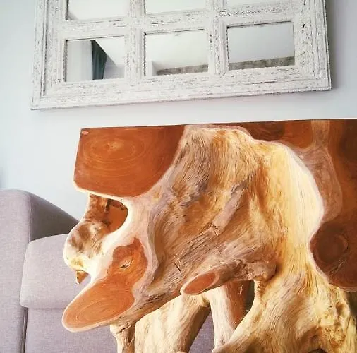 Appartamento Lola Y Manuela En Primera Linea Playa Carihuela Con Excelente Terraza-jardin De 80 M2 Frente Al Mar Con Aparcamiento Privado Ideal Descansar Oyendo Olas Del Mar Torremolinos