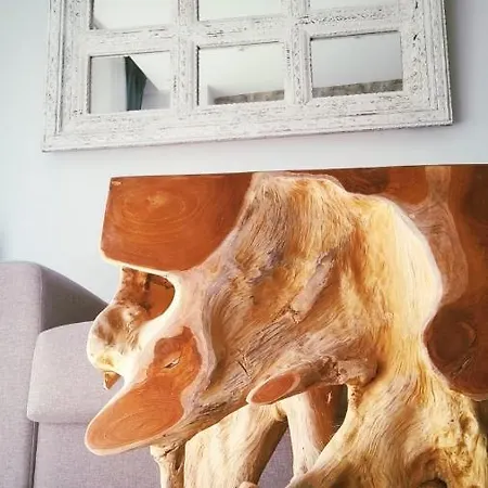 Apartment Lola Y Manuela: Beachfront Oasis With Sea-view Terrace Torremolinos