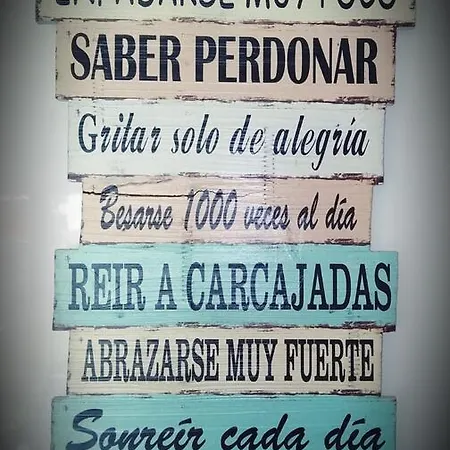 Lola Y Manuela En Primera Linea Playa Carihuela Con Excelente Terraza-jardin De 80 M2 Frente Al Mar Con Aparcamiento Privado Ideal Descansar Oyendo Olas Del Mar Appartement
