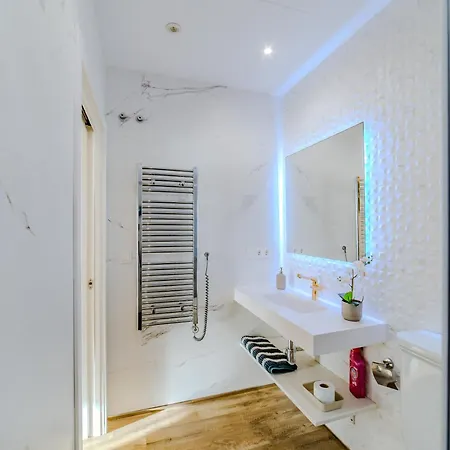 Lola Y Manuela: Beachfront Oasis With Sea-view Terrace