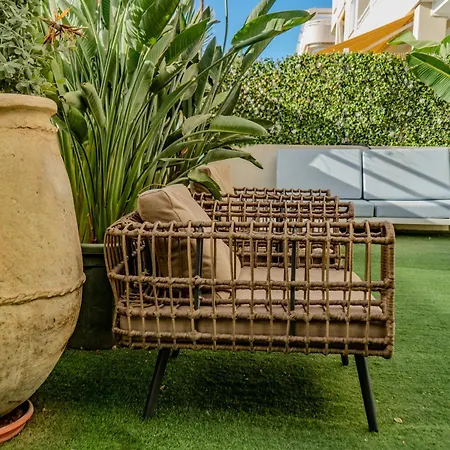 Lola Y Manuela: Beachfront Oasis With Sea-view Terrace