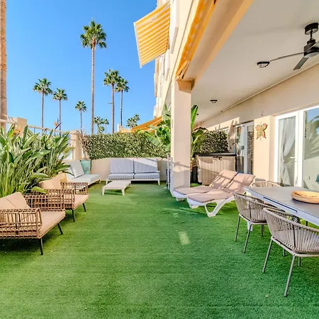 Lola Y Manuela: Beachfront Oasis With Sea-view Terrace *