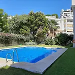 Lola Y Manuela En Primera Linea Playa Carihuela Con Excelente Terraza-jardin De 80 M2 Frente Al Mar Con Aparcamiento Privado Ideal Descansar Oyendo Olas Del Mar * Torremolinos