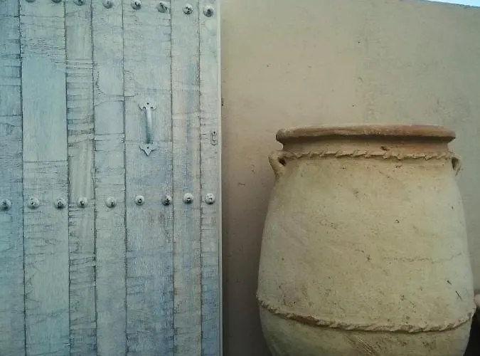 Apartamento Lola Y Manuela En Primera Línea Playa Carihuela Con Excelente Terraza-jardin De 80 M2 Frente Al Mar Con Aparcamiento Privado Ideal Descansar Oyendo Olas Del Mar