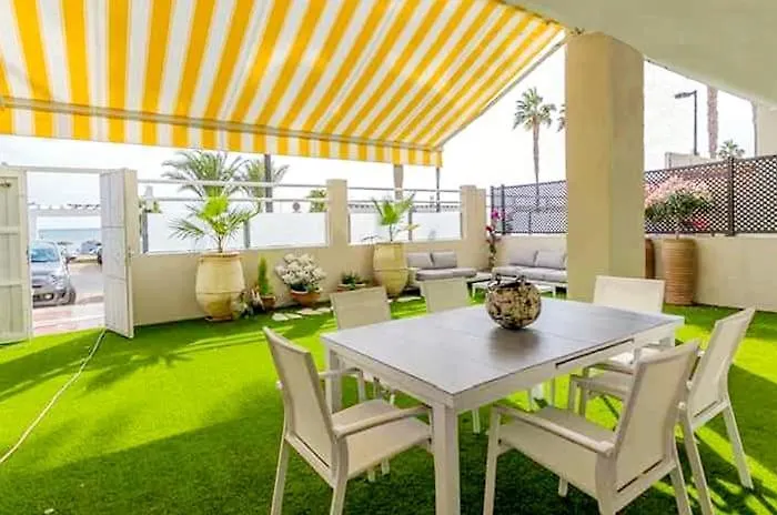 Apartment Lola Y Manuela En Primera Linea Playa Carihuela Con Excelente Terraza-jardin De 80 M2 Frente Al Mar Con Aparcamiento Privado Ideal Descansar Oyendo Olas Del Mar