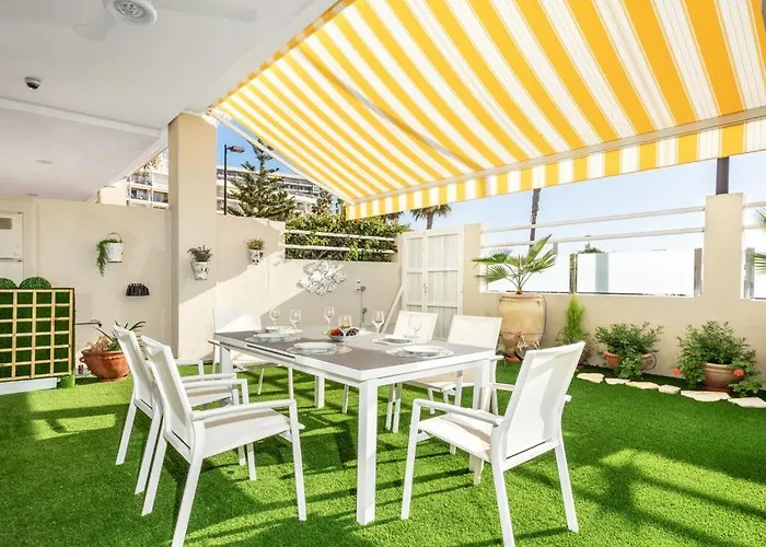 Lola Y Manuela En Primera Linea Playa Carihuela Con Excelente Terraza-jardin De 80 M2 Frente Al Mar Con Aparcamiento Privado Ideal Descansar Oyendo Olas Del Mar Apartment *
